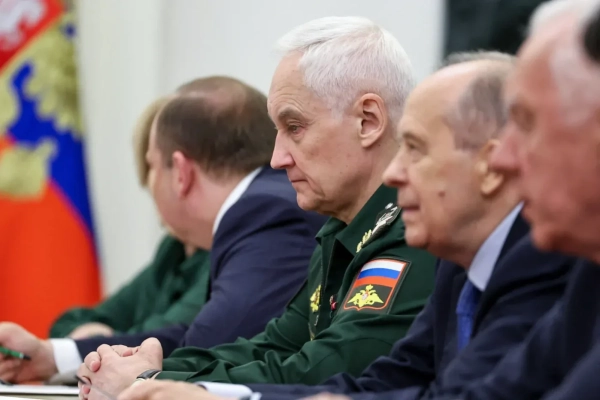 Після виборів до Держдуми РФ, ймовірно, буде введено воєнний стан, повідомляють російські ЗМІ.