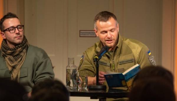 Книжка Артема Чапая «The Ukraine» увійшла до шортлиста премії П’єра-Франсуа Кайє 1 Книжка Артема Чапая «The Ukraine» увійшла до шортлиста премії П’єра-Франсуа Кайє 1