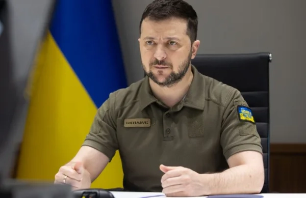 Європейським країнам необхідно негайно розробити власні системи протиракетного захисту, закликав Зеленський. 12