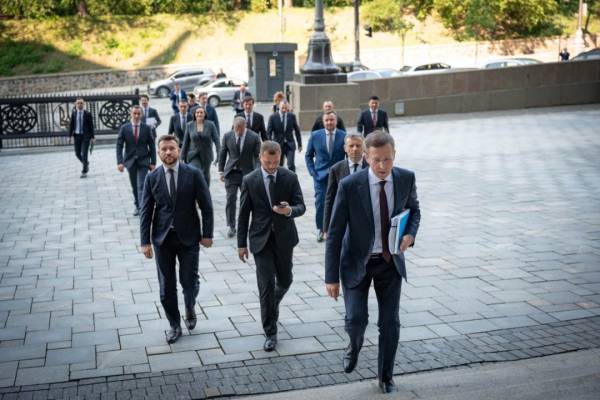 Корецький провів перше засідання свого уряду 6