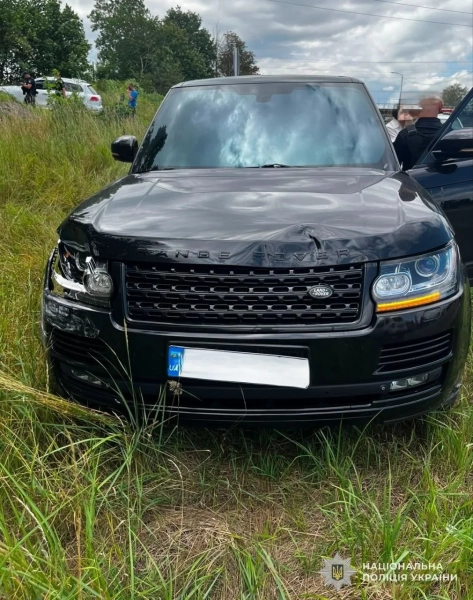 На Львівщині водій позашляховика під час втечі після звірки даних збив правоохоронця - керманичу загрожує довічне ув'язнення 12 На Львівщині водій позашляховика під час втечі після звірки даних збив правоохоронця - керманичу загрожує довічне ув'язнення 10