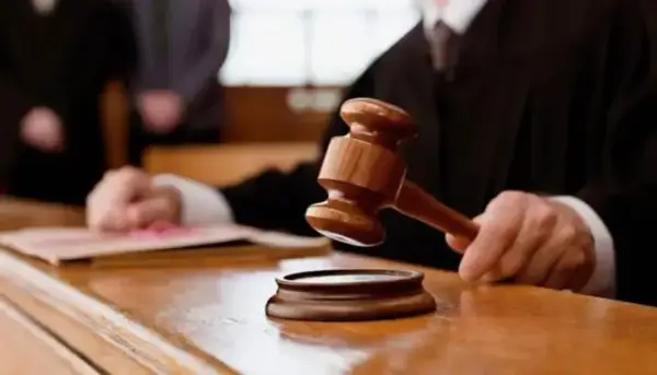 Франція відмовилася від заборони соцмереж для неповнолітніх