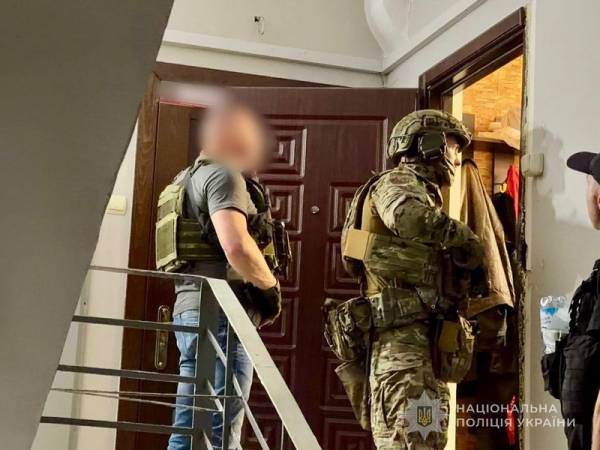 Одесит вбив батьків, поранив брата та наклав на себе руки 4