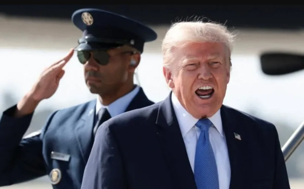 Трамп пообіцяв Ірану “вкрай потужну відповідь”, якщо Ормузьку протоку не деблокують негайно.