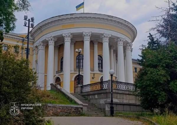Прокуратура домоглася повернення державі Жовтневого палацу
