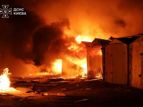 Удар по Київщині: палають резервуари, є жертви серед дітей 10