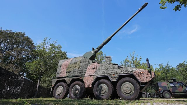 Пісторіус підтвердив постачання Україні сучасних гаубиць RCH-155