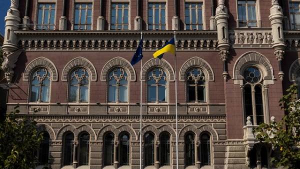 НБУ вимагає заміни голови наглядової ради Сенс Банку, загрожує розпуском усього органу
