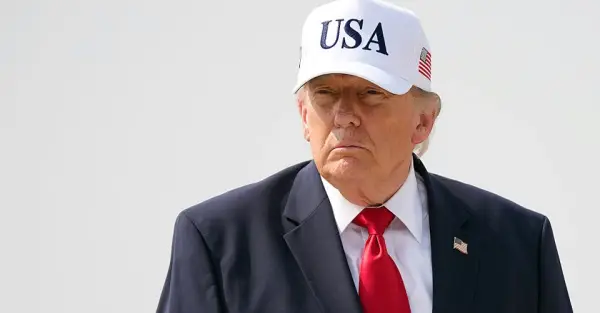 Іранська загроза: журналісти випробували літак-приманку для Трампа 4