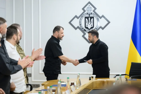 Підготовка до зими, кіберзахист та виготовлення озброєнь – Зеленський представив Клименка як секретаря РНБО та окреслив завдання.