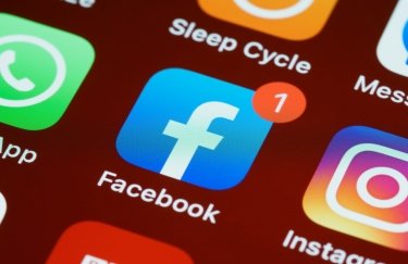 Meta виявила та заблокувала 750 тисяч акаунтів юних користувачів