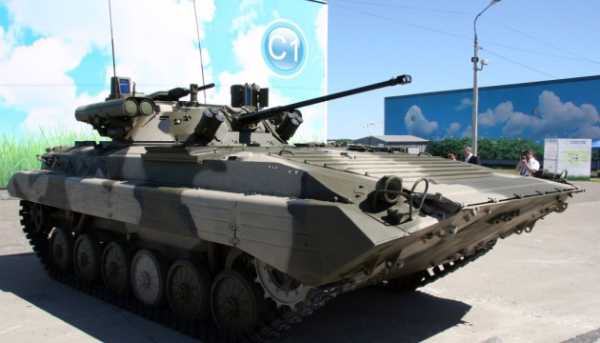 Росія доставила до Малі броньовані машини за допомогою судна, що перебуває під санкціями, повідомляє BBC.