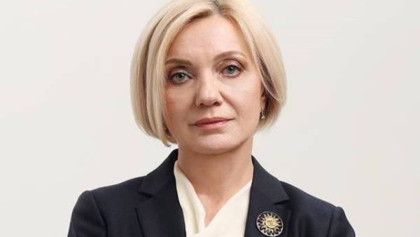 Омбудсмен: батьки учнів мають перейти на українську в чатах класу 2 Омбудсмен: батьки учнів мають перейти на українську в чатах класу 1