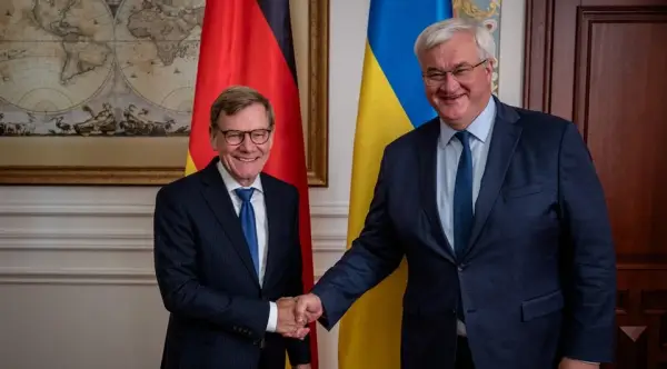 Німеччина виділить 60 млн євро на гумдопомогу та підтримку НАТО 4 Німеччина виділить 60 млн євро на гумдопомогу та підтримку НАТО 4