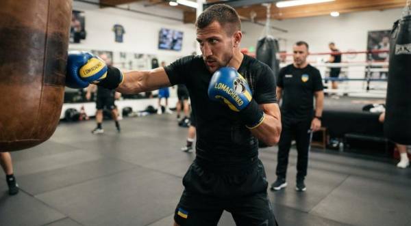 ЧАС НОВИН в Україні 62 Постол назвав фаворита бою Ломаченко — Наваррете