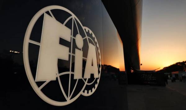 FIA повернула прапори російським та білоруським спортсменам, скасувавши санкції