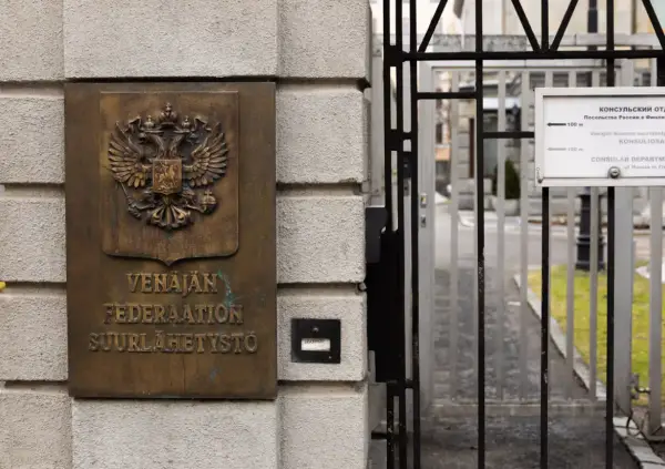 Фінляндія розгляне заборону протестів біля посольства РФ під час виборів