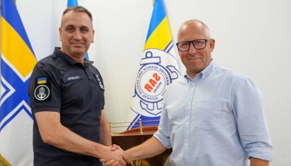 Неїжпапа та шведський колега шукають шляхи посилення ВМС 16