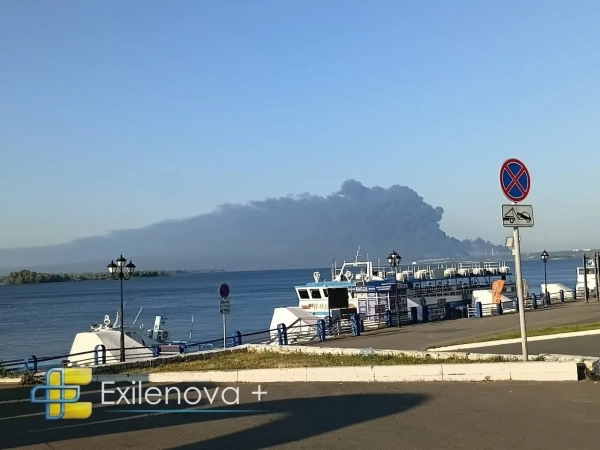 Голова держави підтвердив удари по Саратовському нафтопереробному заводу та летовищу “Енгельс”.