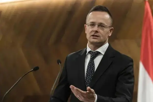 Іштван Сіярто: хабарництво може коштувати міністру закордонних справ Угорщини до трьох років ув’язнення