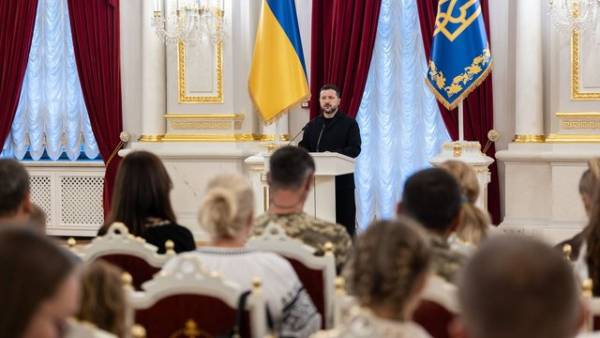 Зеленський вшанував полеглих захисників України
