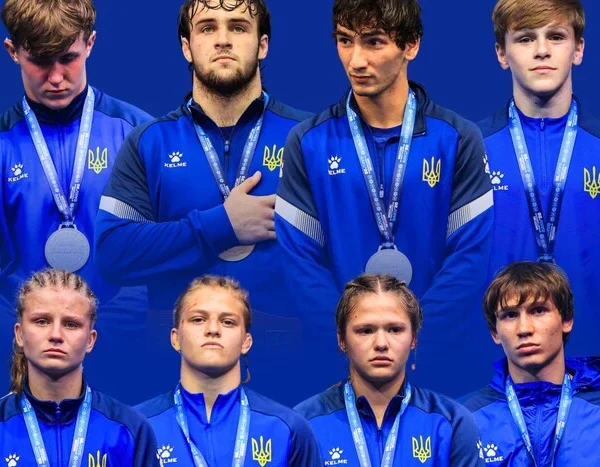 Українські спортсмени вибороли вісім медалей на світовій першості U17 з боротьби.