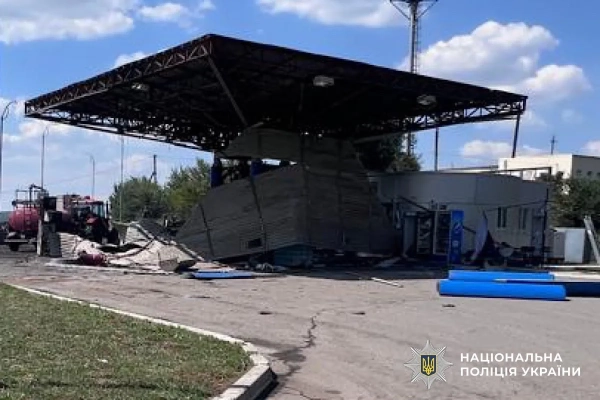Напад на автозаправну станцію в Криворізькому районі: кількість жертв збільшується, правоохоронці продемонстрували наслідки 2
