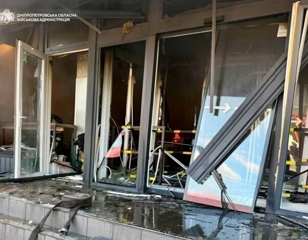 Російська атака спричинила пожежу на логістичному підприємстві у Павлограді