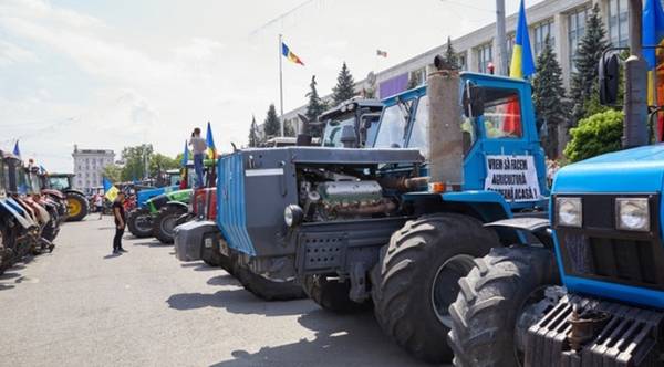 Аграрії Молдови попереджають про протести через українське зерно