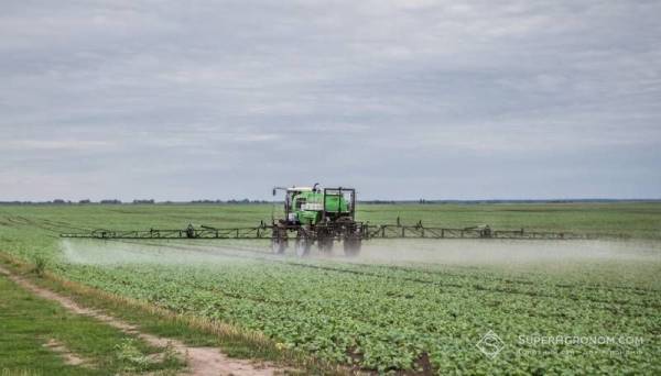 ЄС продовжив термін реєстрації фенмедифаму та металаксилу
