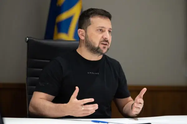 Зеленський: Україна не відступить з Донбасу та не залишить своїх людей