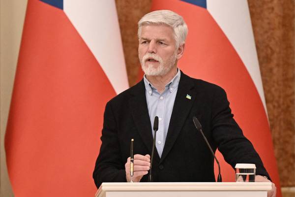 Росія розгорнула дезінформаційну війну проти Польщі та Чехії, заявив Петр Павел