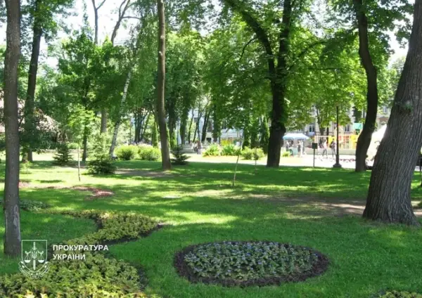 Прокуратура вимагає від міської влади визначити межі парку Шевченка 4