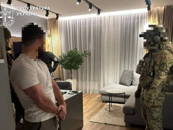 Майор ДШВ судитимуть за постачання неякісних продуктів армії та збагачення на 26 млн 12