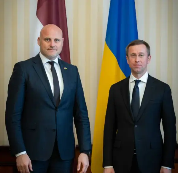 Київ обговорив з Латвією санкції, залізницю та дрони 2