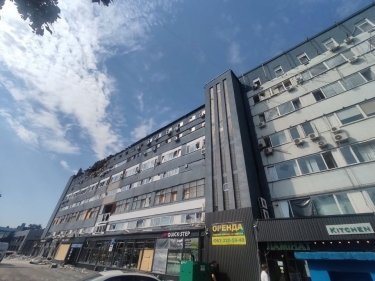 Російський обстріл пошкодив київські офіс та склад видавництва BookChef 6
