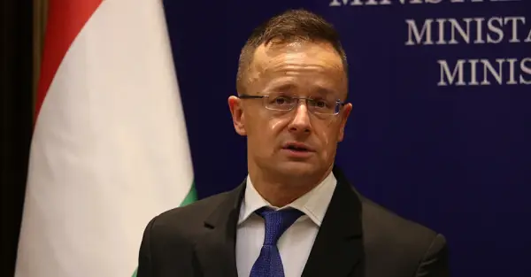 Угорському ексміністру закордонних справ Сійярто загрожує тюрма за корупцію 5