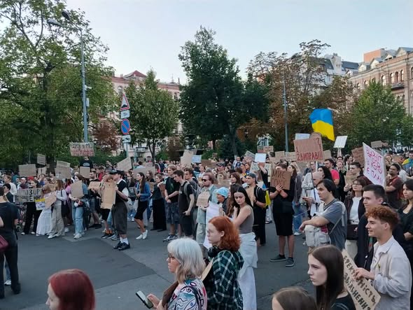 Сотні киян вийшли на мітинг за повернення Федорова 5
