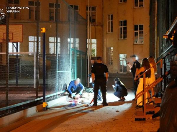 Львів'янину загрожує довічне за вбивство співробітника ТЦК та погрози поліцейському 8 Львів'янину загрожує довічне за вбивство співробітника ТЦК та погрози поліцейському 8