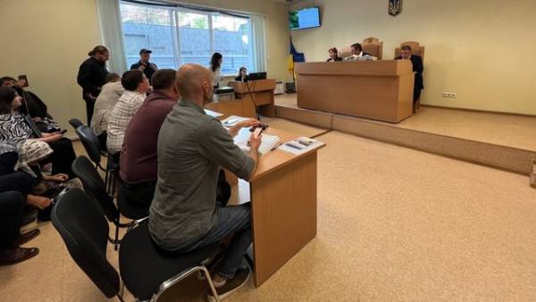 Суд знову відклав розгляд спору щодо оренди УПЦ (МП) Києво-Печерської лаври