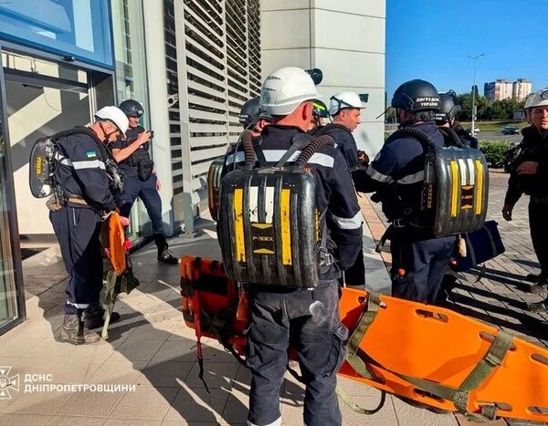 Президент Зеленський засудив ракетний удар росіян по ТЦ у Кривому Розі