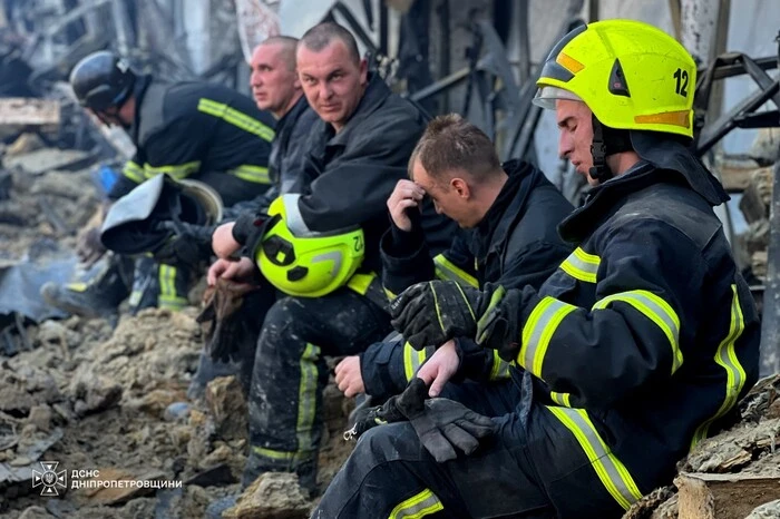 Кривий Ріг: рятувальники завершили пошук під завалами ТЦ 12