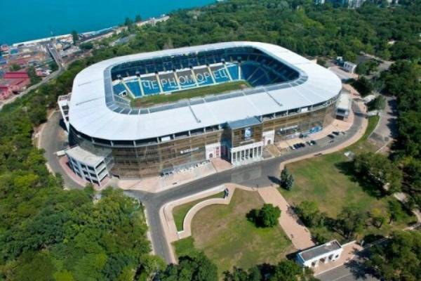 Російські ракети зруйнували одеський стадіон “Чорноморець”