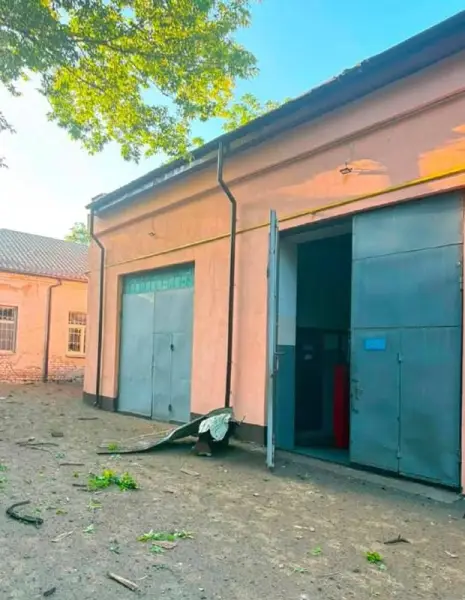 Російські ракети влучили в дитячу лікарню на Київщині 7