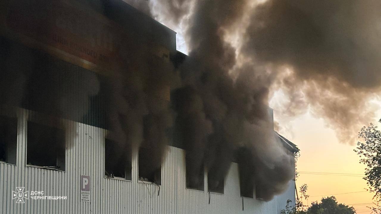 Росія повторно атакувала Чернігів: загинула чотирирічна дитина фото 2