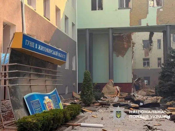 Російські дрони влучили в будівлю поліції Житомирщини