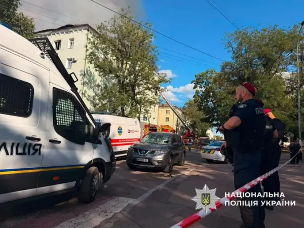 Російські дрони влучили в будівлю поліції Житомирщини 4 Російські дрони влучили в будівлю поліції Житомирщини 4