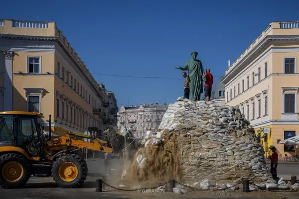 Корозія на пам'ятнику Дюку: погана вентиляція спричинила пошкодження захисного покриття 6