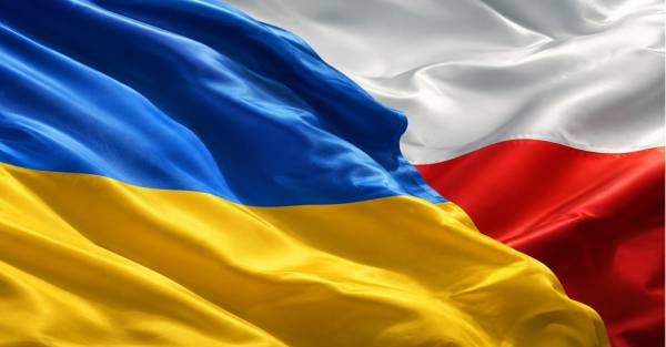 Більше 67% поляків виступають за депортацію українських чоловіків без роботи