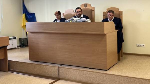 Суд вкотре переніс розгляд справи про розірвання договору оренди УПЦ (МП) з Києво-Печерською лаврою